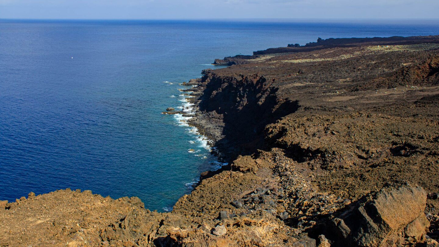 Lavaküste an der Punta de Orchilla auf El Hierro