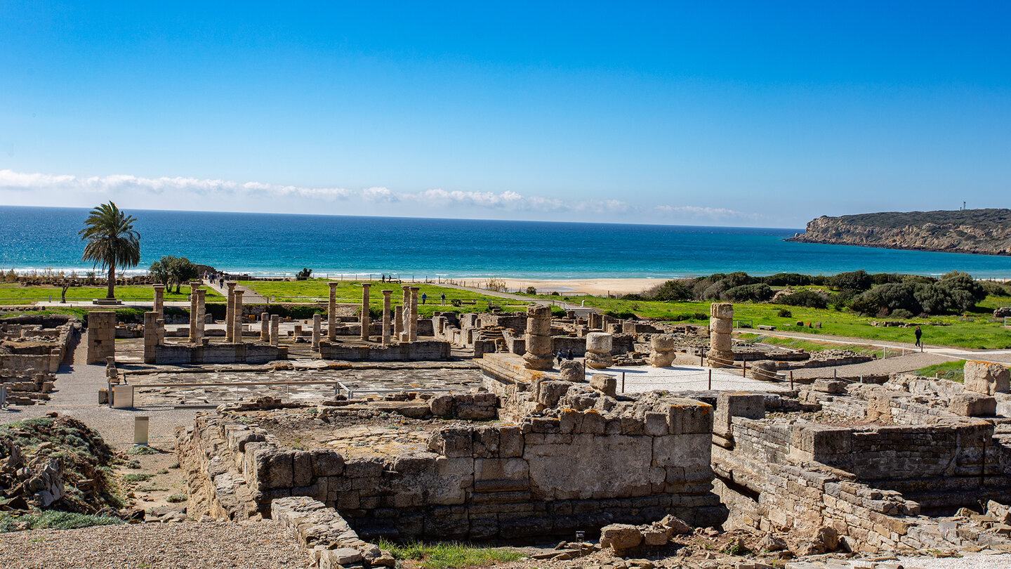 die Ruinen der römischen Stadt Baelo Claudia liegen direkt am Atlantik