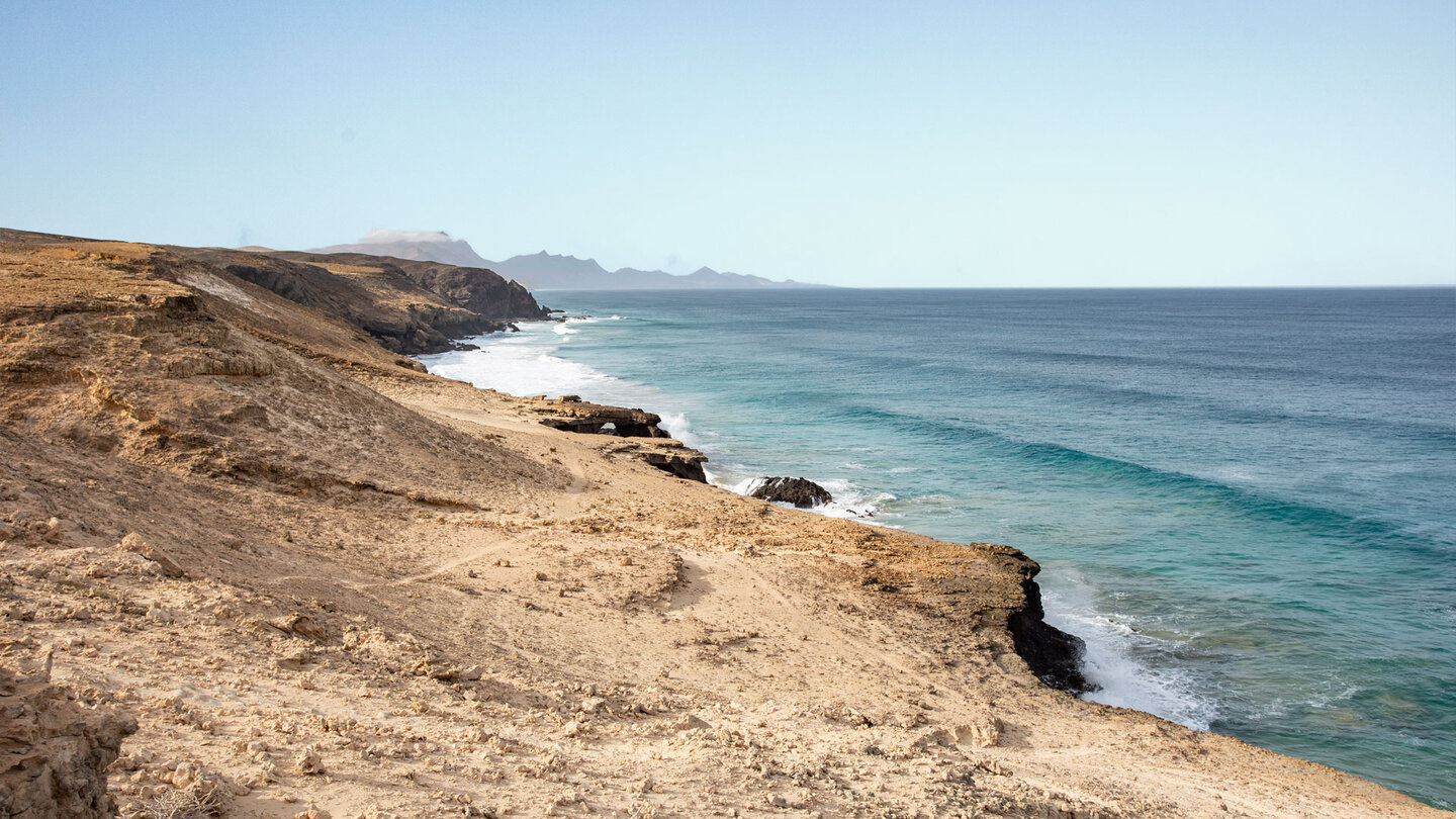 verzweigte Wege am Westküstenpfad zur Playa de Agua Liques