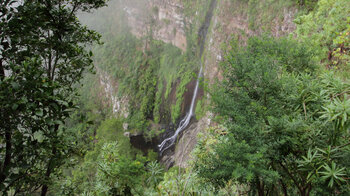 Blick auf den Wasserfall El Chorro del Cedro auf La Gomera