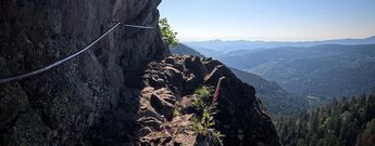 Felspassage auf dem Sentier des Roches