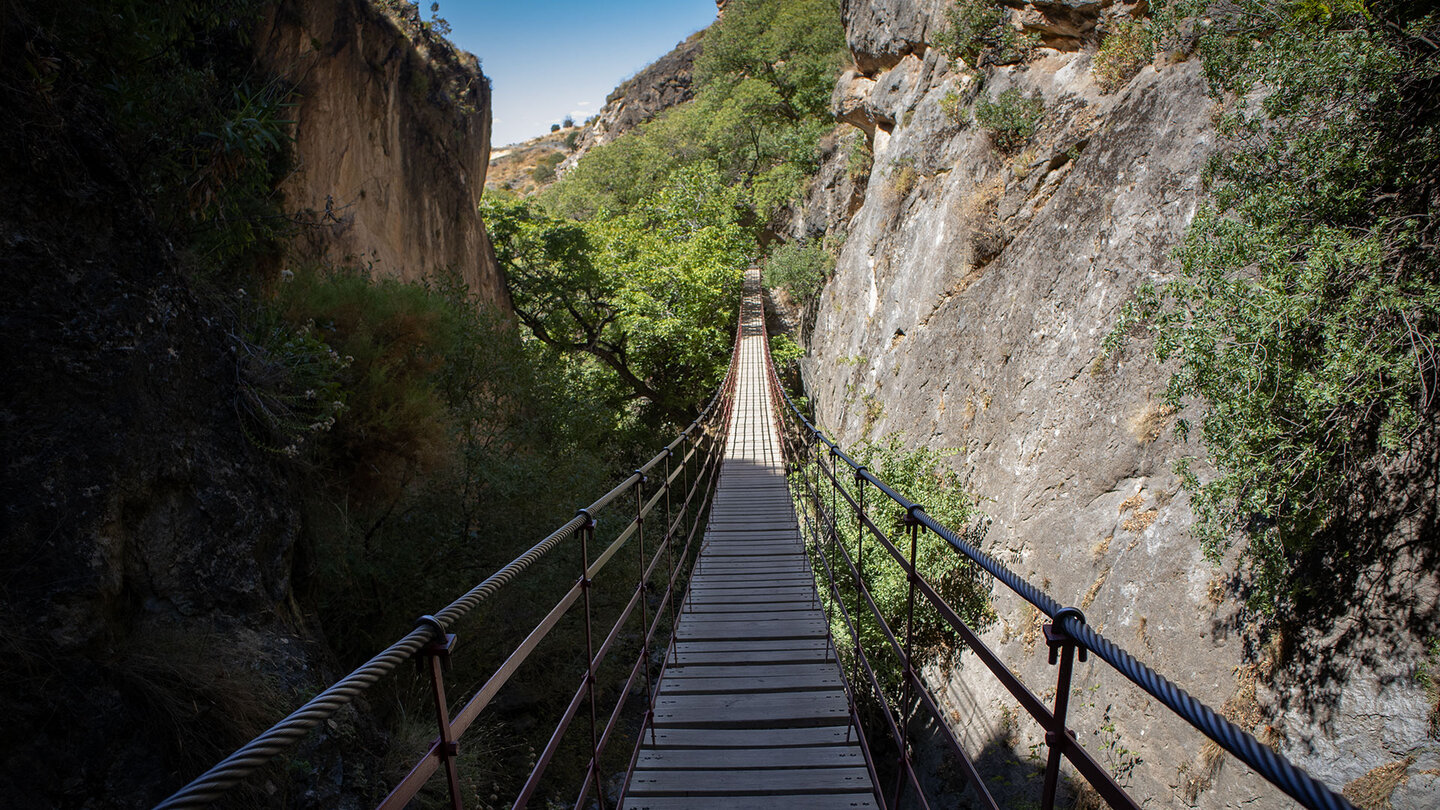 Wanderung auf der längsten Hängebrücke über den Río Monachil