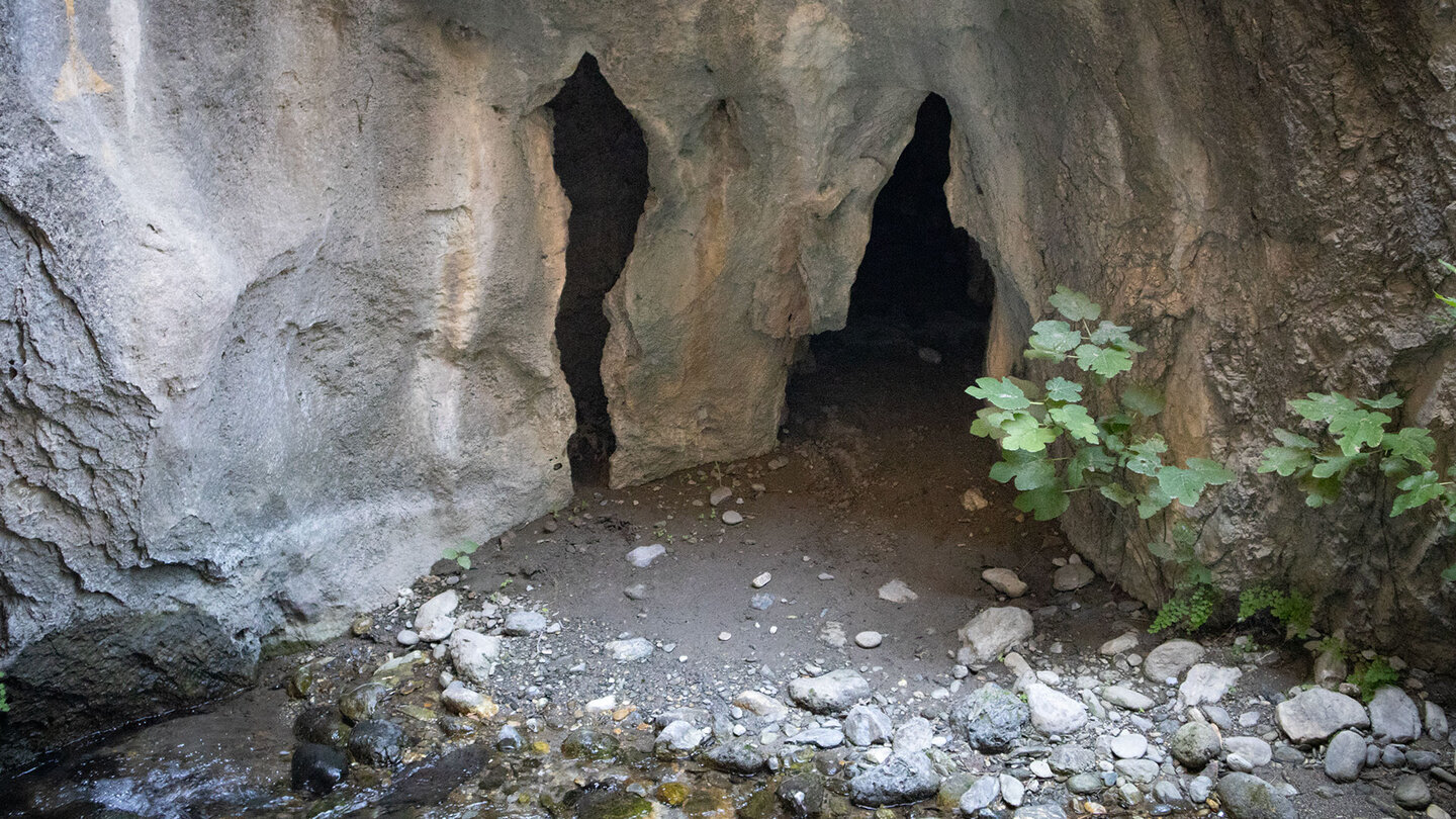 Höhlen beim Túnel de las Palomas