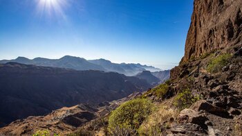 Ausblick entlang der Flanke des Roque Bentayga