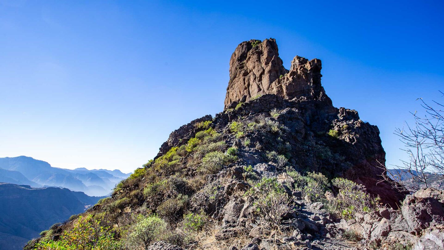 wandern am Gipfel des Roque Bentayga