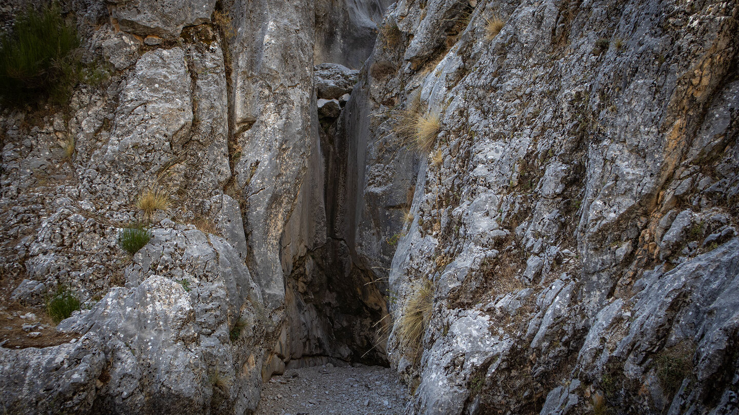 trockener Wasserfall im Barranco de la Osa