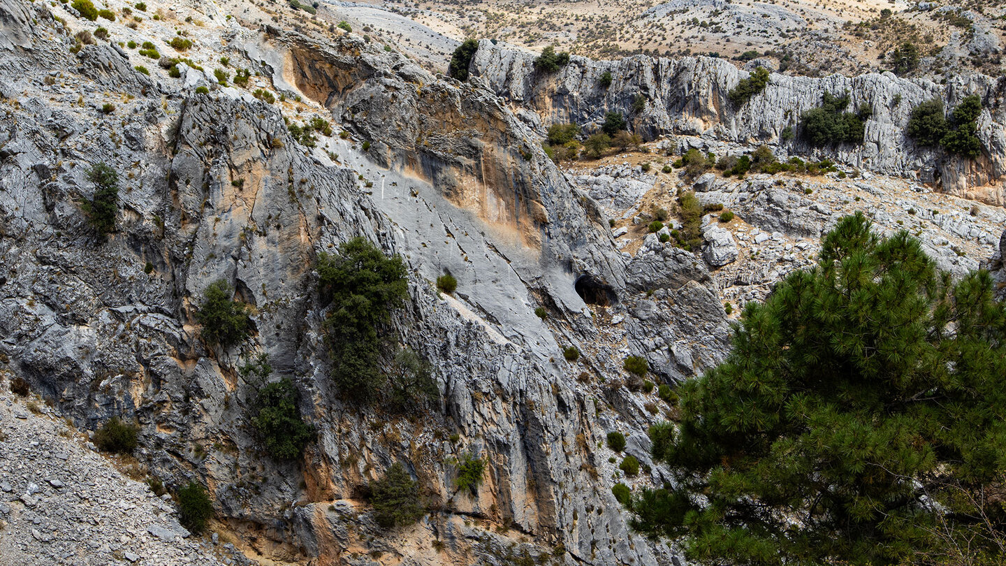 Felsverwerfungen in der Sierra de Castril