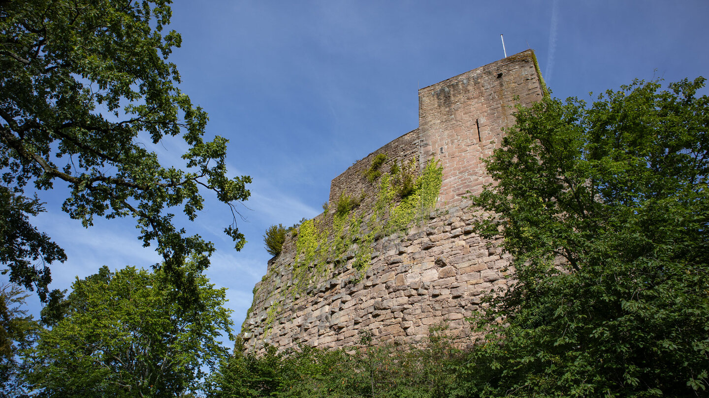 die Burg Alt Eberstein bei Ebersteinburg