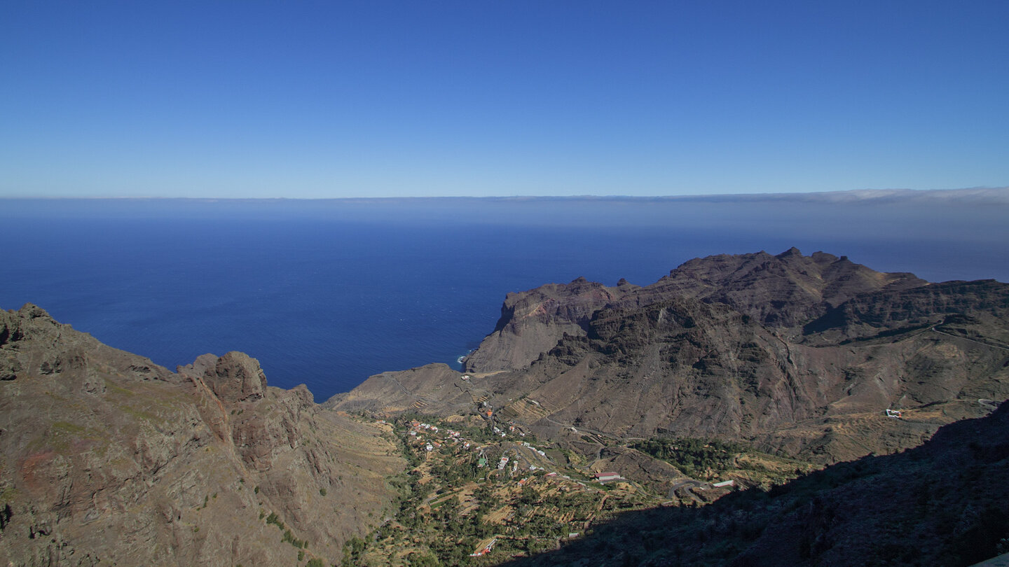 atemberaubender weiter Blick bis nach Taguluche vom Aussichtspunkt Mirador Ermita del Santo auf La Gomera