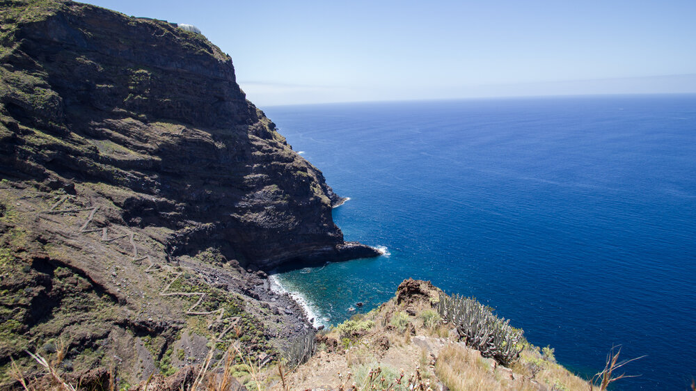 der Wanderweg zur Playa del Jurado