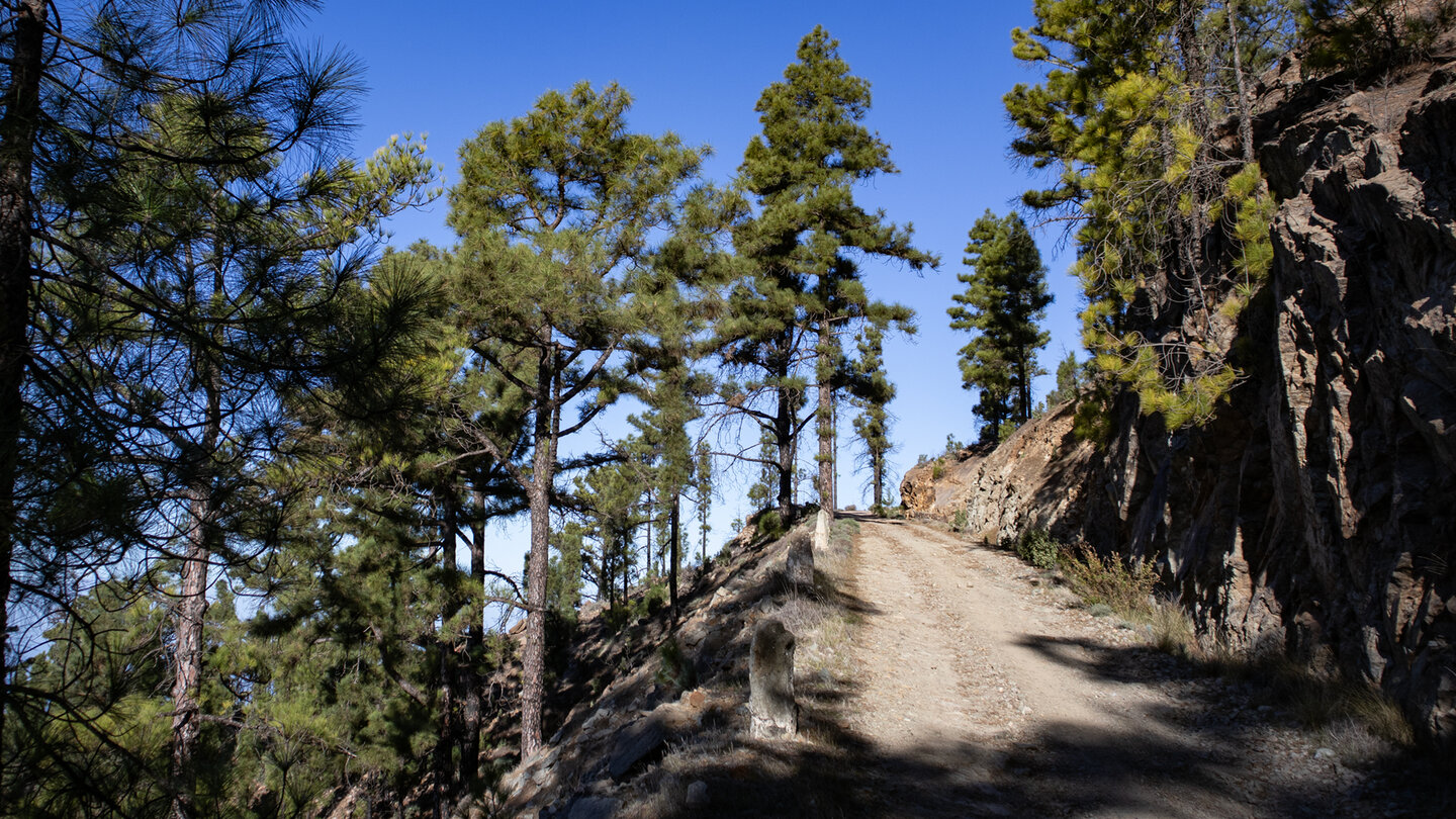 Wanderung entlang der Pista de Tirma