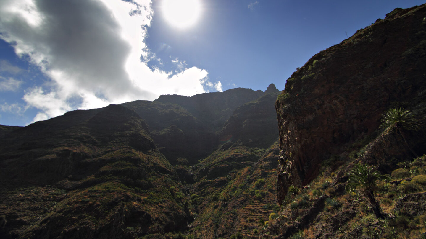 spektakulärer Blick über den Barranco de Erque am gleichnamigen Aussichtspunkt auf La Gomera