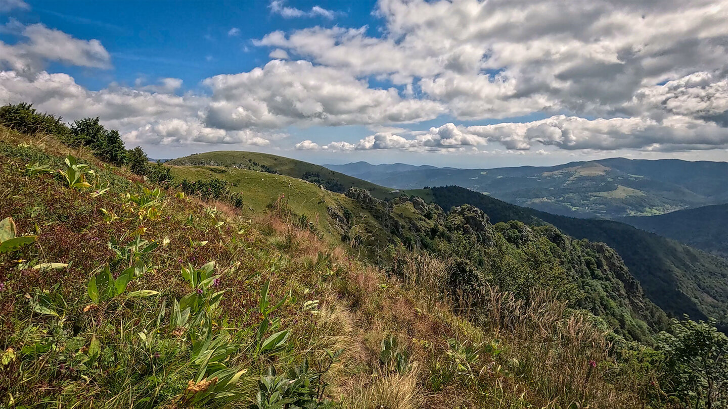 der Felskamm der Spitzkopfe mit dem Petit Hohnneck