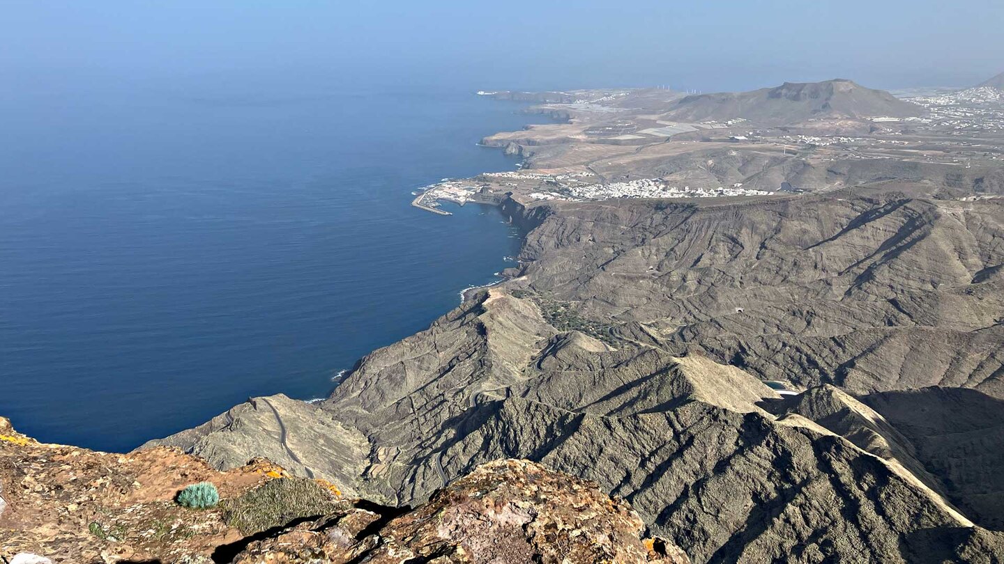 Blick vom Roque Faneque auf Agaete