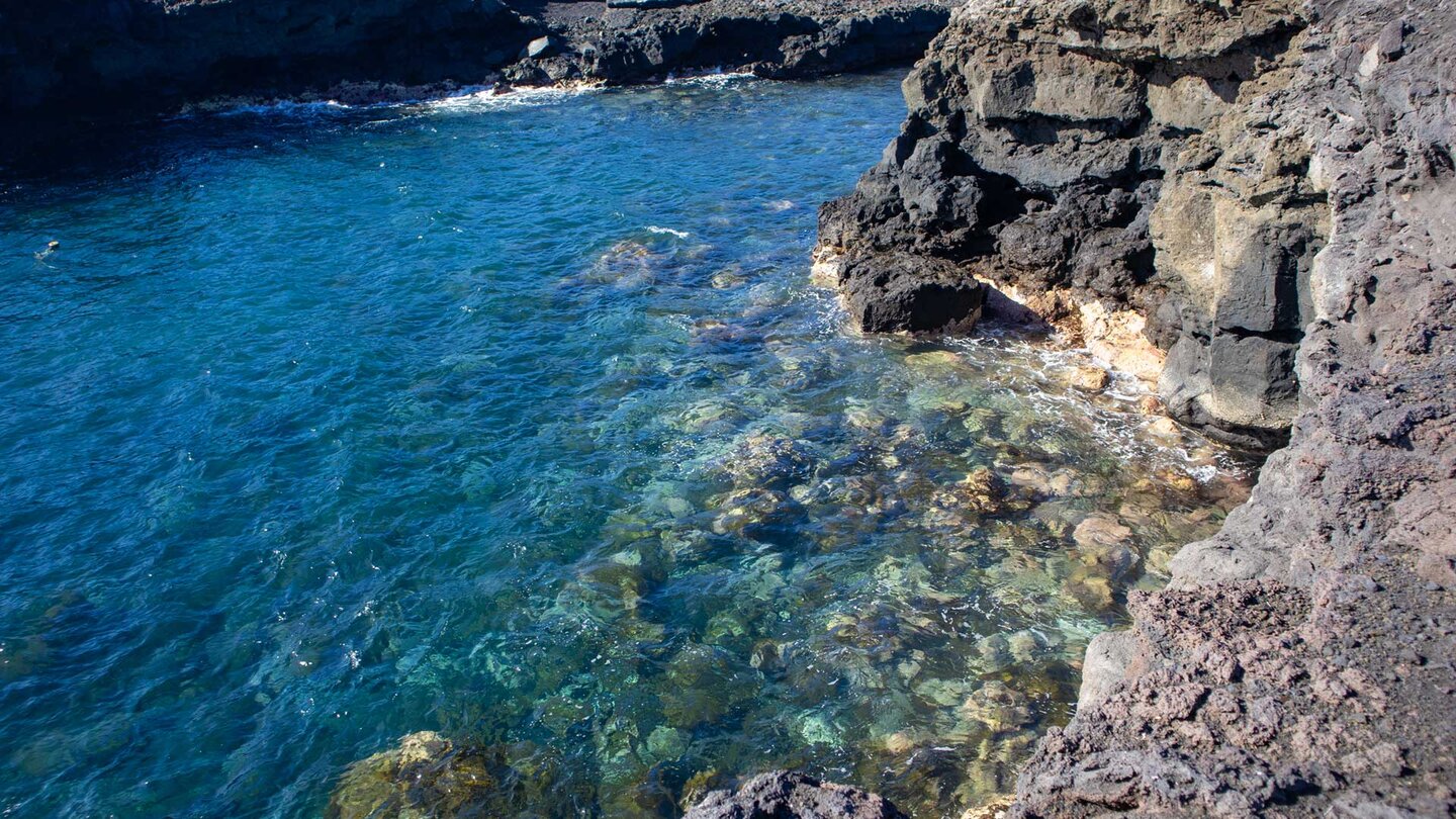 türkisblauer Atlantik an der Playa de las Cabras