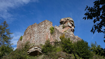 die Burgruine Hohenbourg