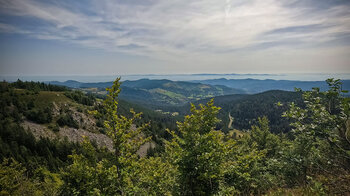 Ausblick vom Wanderweg zum Gipfel Le Tanet