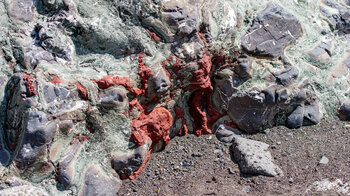 bunte Gesteinsformationen in der Schlucht Barranco de las Angustias