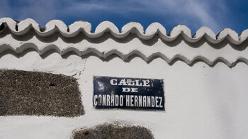 altes Straßenschild in Los Llanos de Aridane