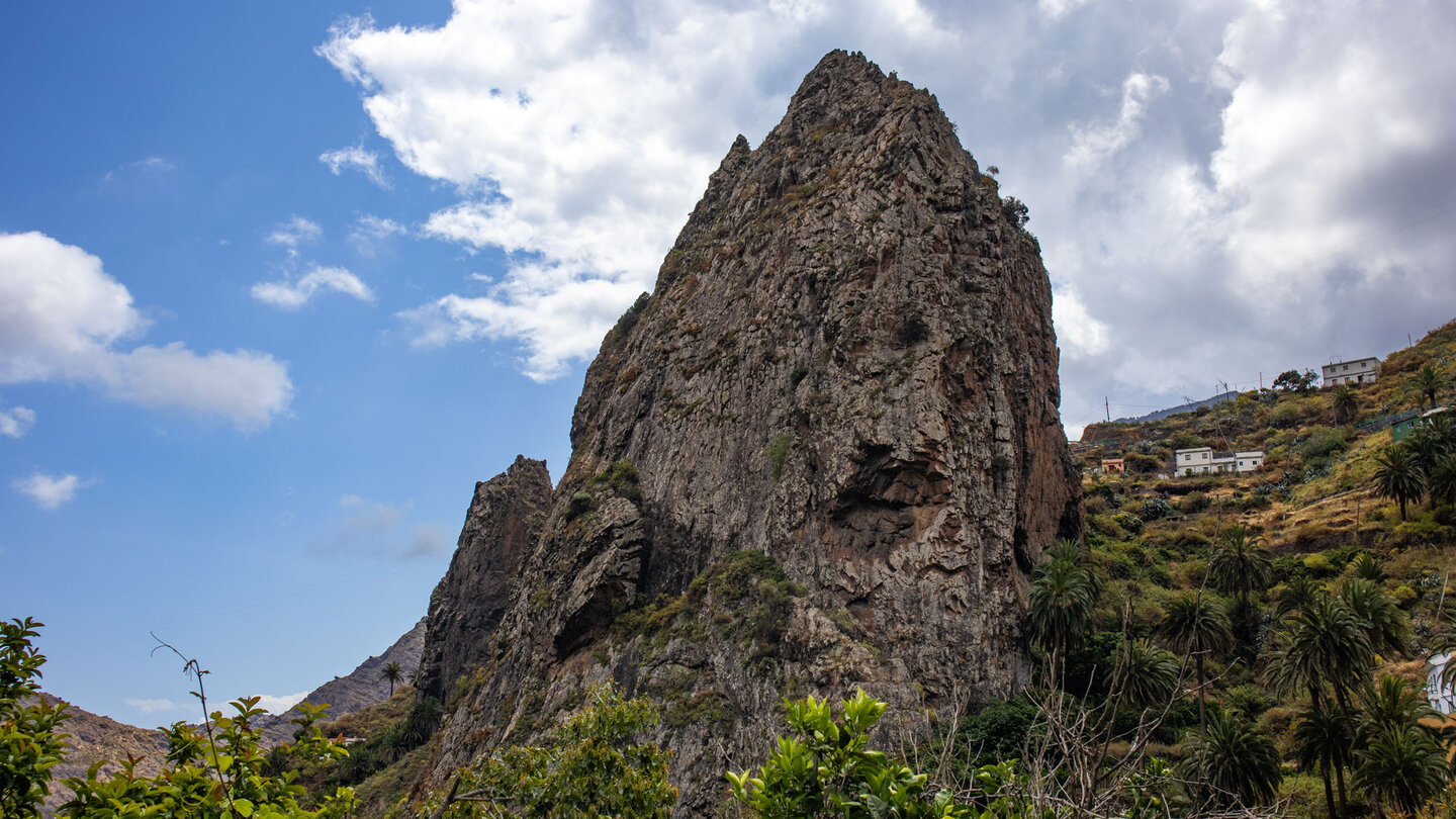 Blick auf den Roque Pedro zu Beginn der Wanderung