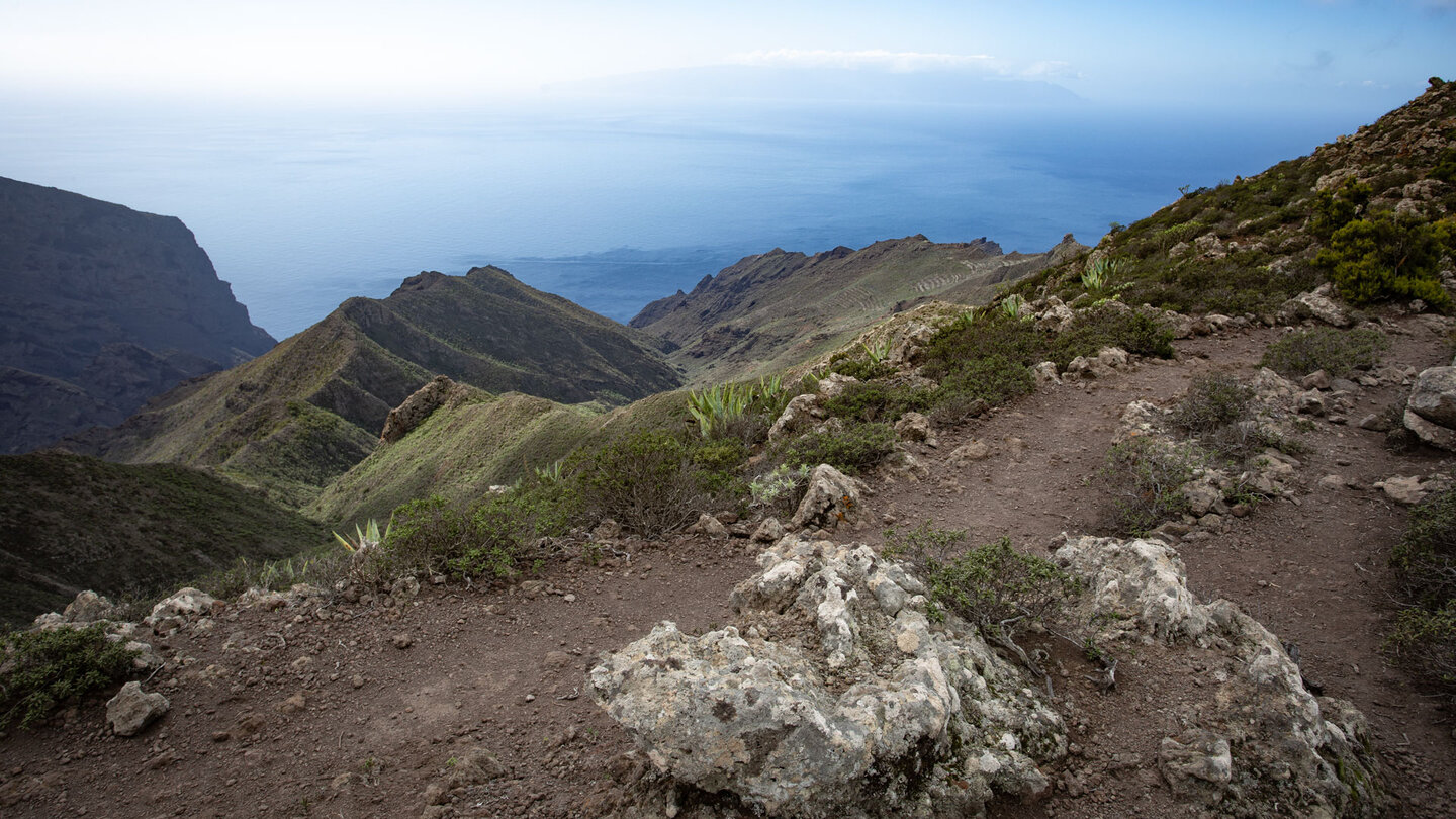 Blick vom Camino de Baracán auf den Atlantik