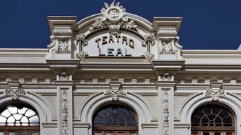 die Fassade des prachtvollen Teatro Leal in La Laguna