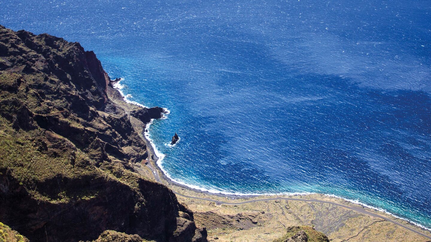 Blick auf den Roque de Bonanza vom Mirador de Isora auf El Hierro