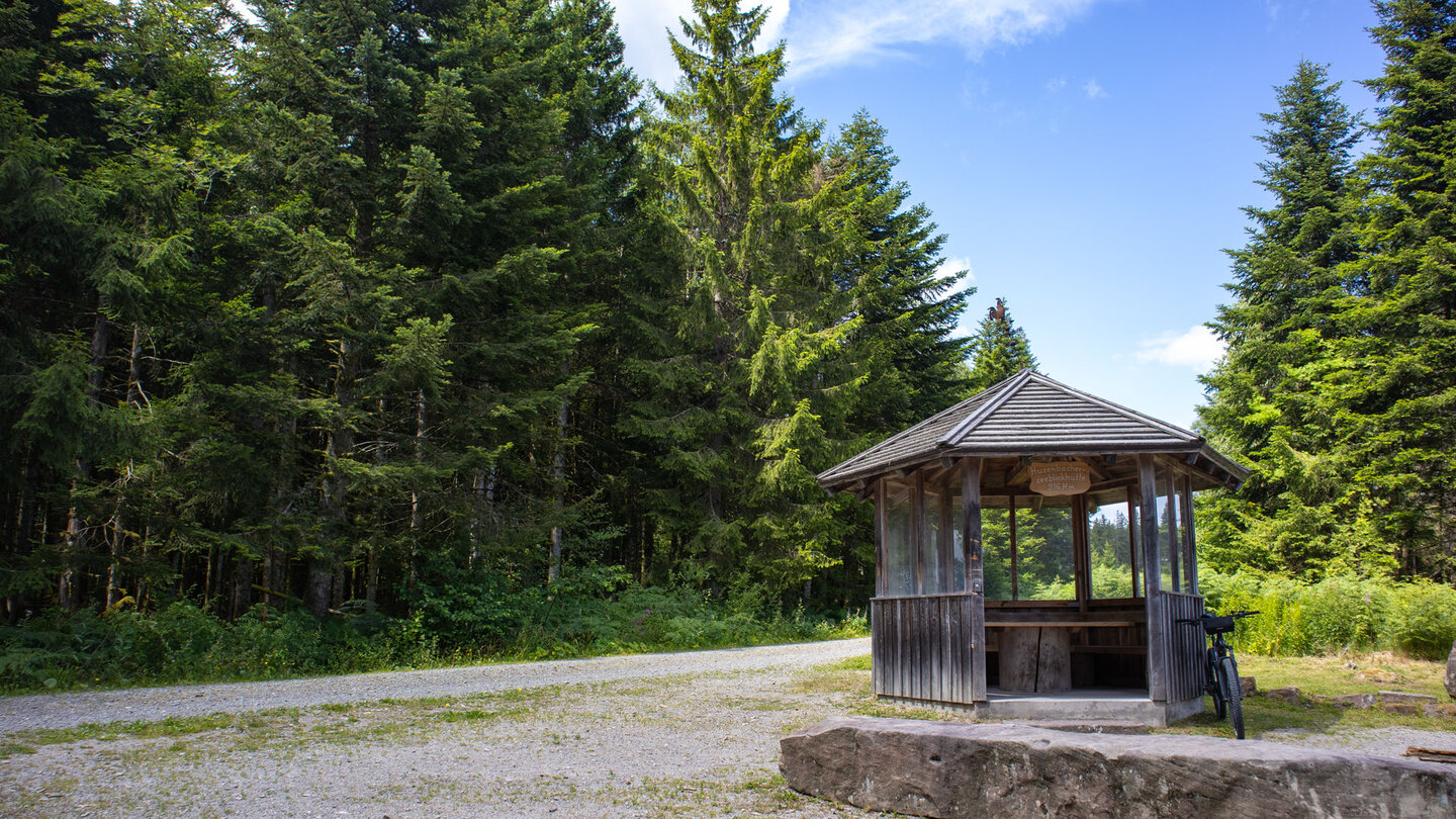 Pavillon am Huzenbacher Seeblick