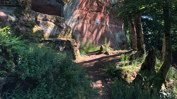 Wanderweg an der Felsenburg Wittschlössel