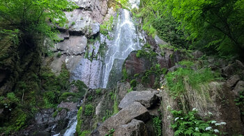 der spektakuläre Nideck-Wasserfall in den Vogesen der Nideck-Wasserfall in den Vogesen