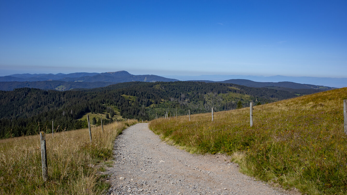 Panoramablick vom Sankt-Wilhelmer-Hütten-Weg