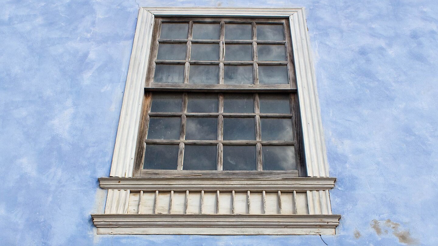 historisches Fenster in Teguise auf Lanzarote