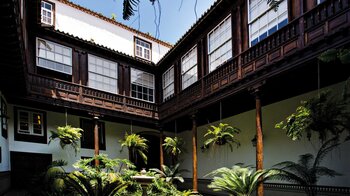 der Patio des Casa Montañés in La Laguna