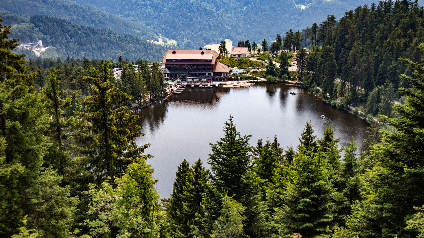 Ausblick auf Mummelsee vom Wanderweg an der Hornisgrinde