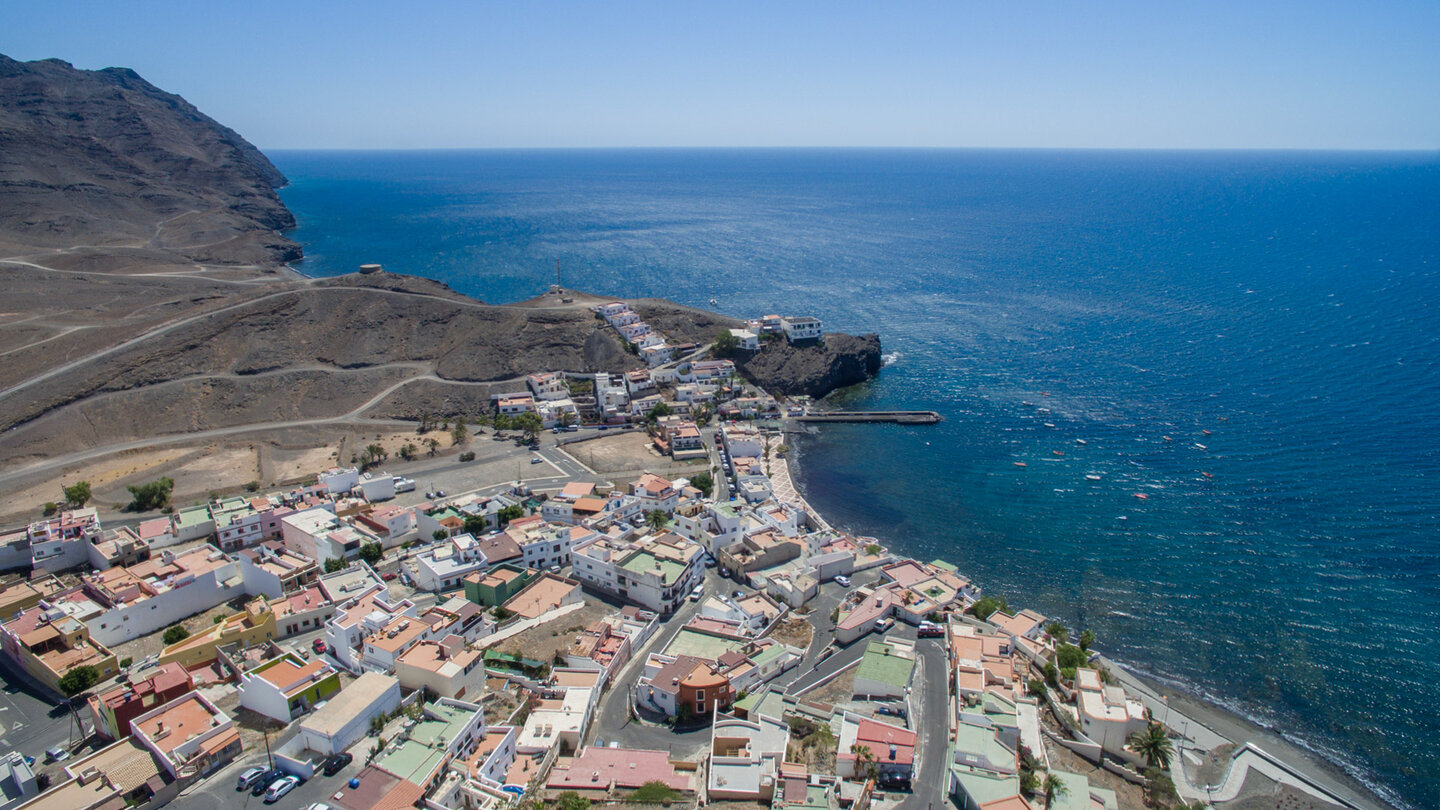 Ausblick über Las Playitas hin zum Meer auf Fuerteventura