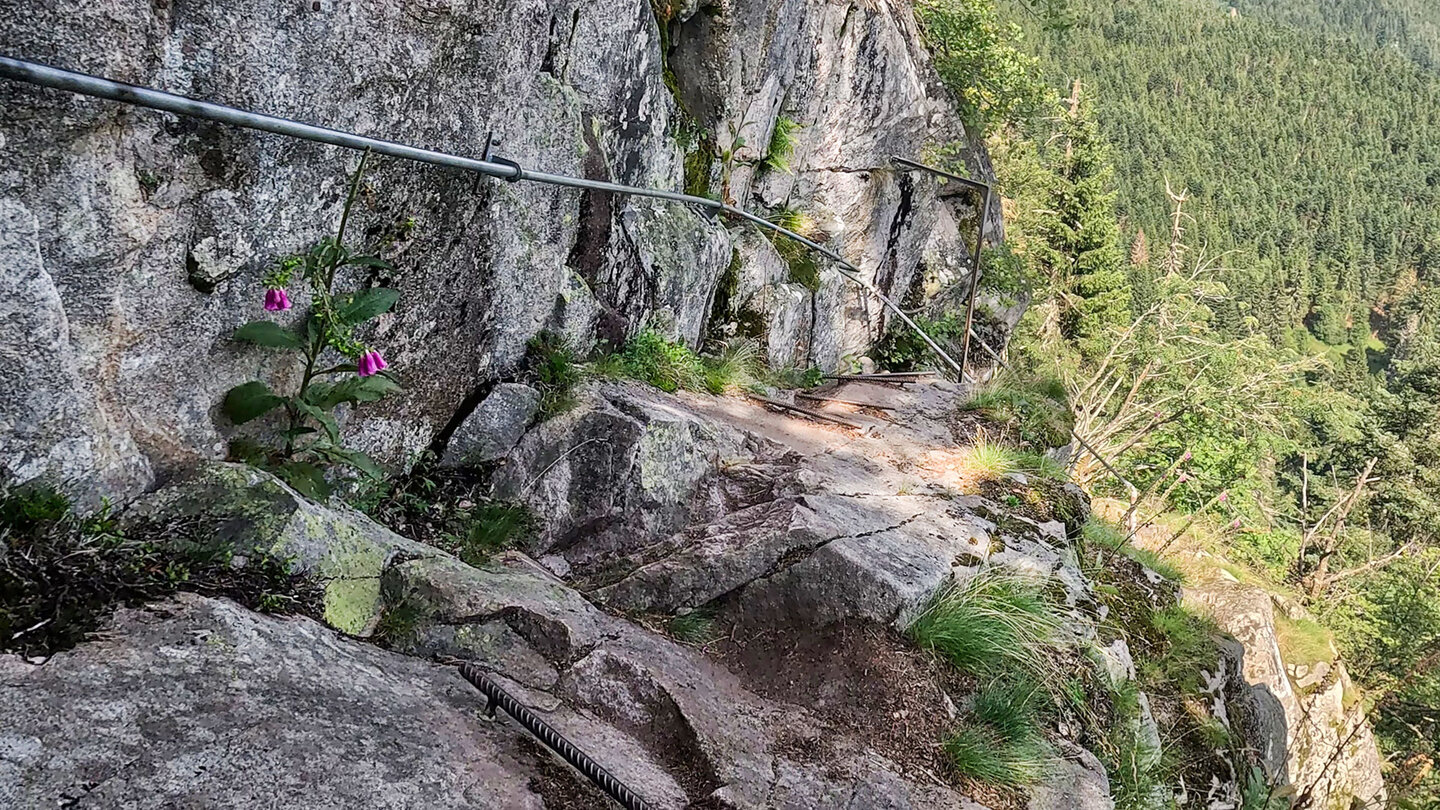 steile Felspassage an den Hirschsteinen