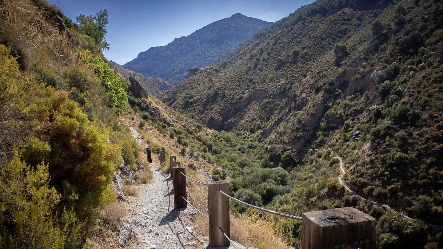 der Cerro de los Poyos von der Wanderung über den Camino de la Solana