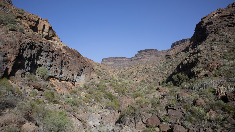 Blick entlang der Tauro-Schlucht