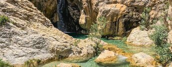 Wasserbecken mit Wasserfall am Poza Central in der Schlucht des Rio Verde Wasserbecken mit Wasserfall am Poza Central in der Schlucht des Rio Verde