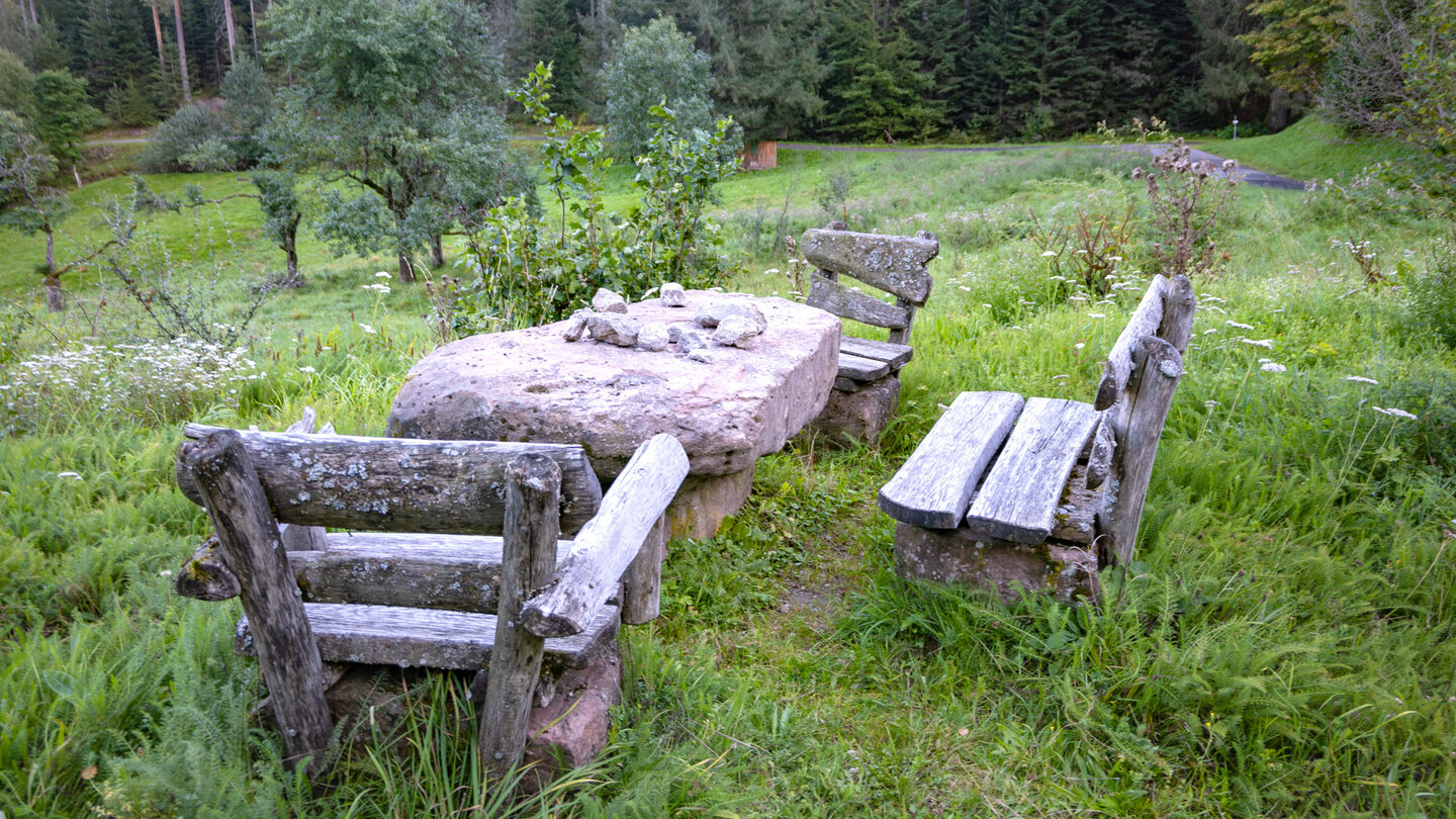 rustikaler Rastplatz am Klopfplatz