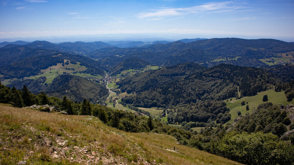 Ausblick aufs Kleine Wiesental vom Belchen