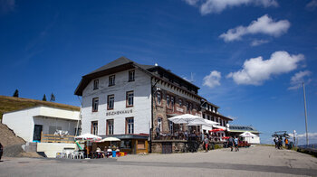 das Belchenhaus an der Seilbahnstation