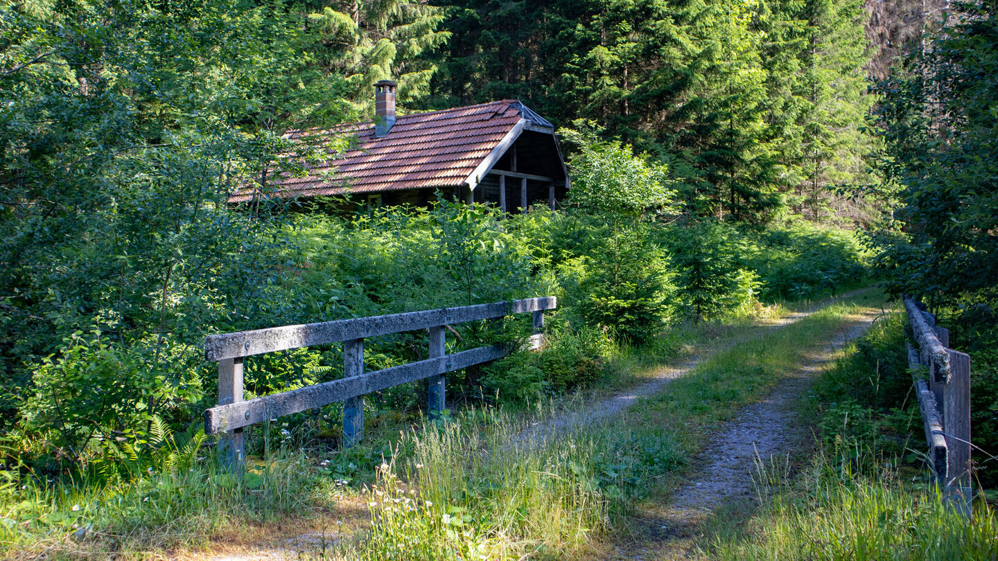 die Ellbachschlägerhütte am Oberlauf des des Bösen Ellbach