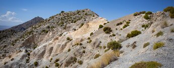 Erosionsflächen am Wanderweg ins Tal des Río Dilar