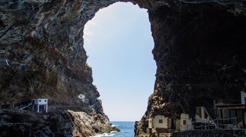 Porís de Candelaria - der imposante Blick aus der Höhle der Piratenbucht auf La Palma