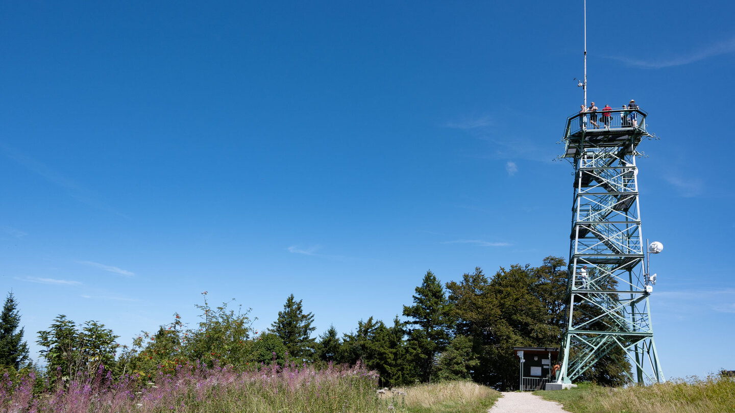 der Aussichtsturm auf dem Blauen