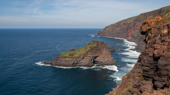 Aussicht auf den Roque de las Tabaidas vom Mirador Puerto de Garafía »El Serradero« auf La Palma