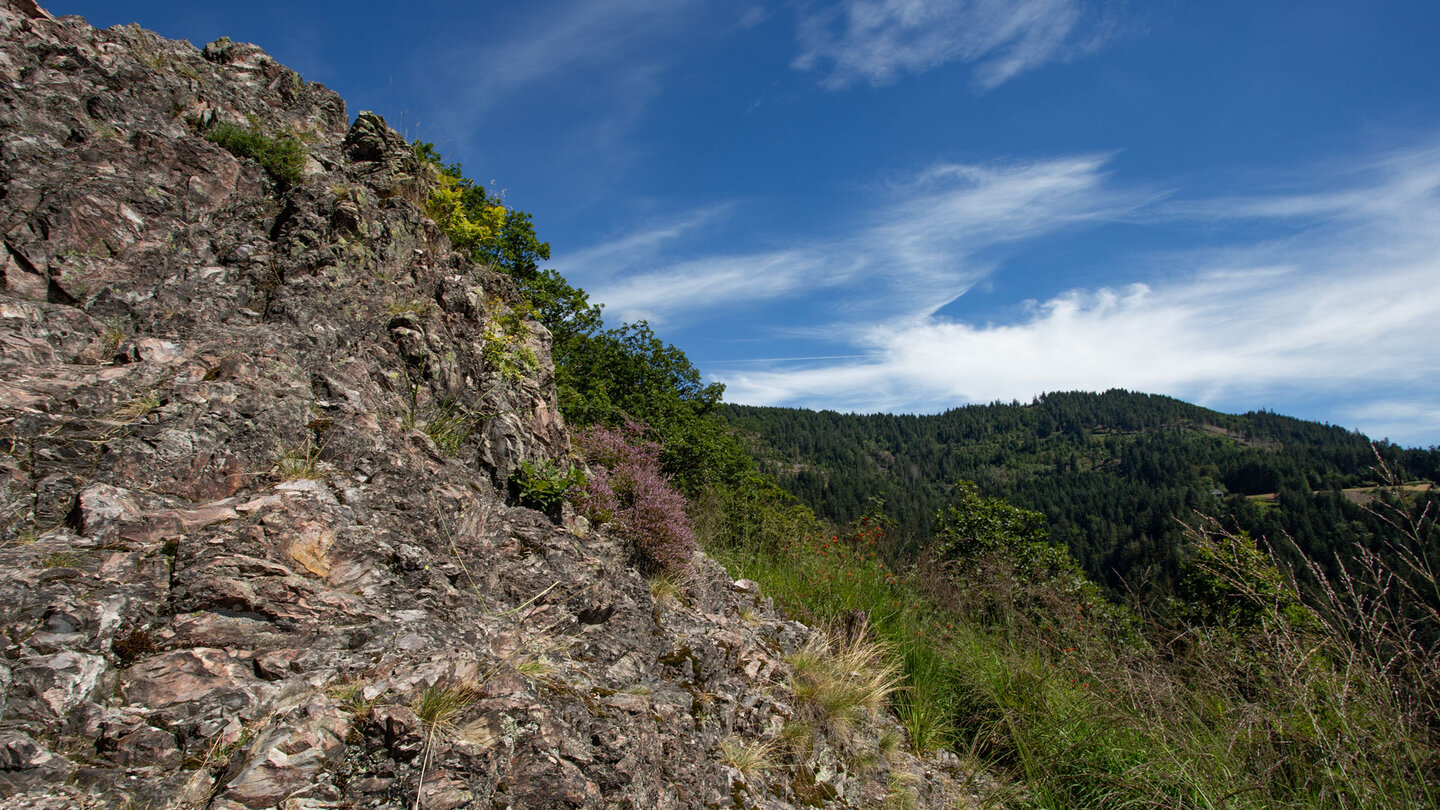 Route über die zerklüfteten Felsen am Karlsruher Grat