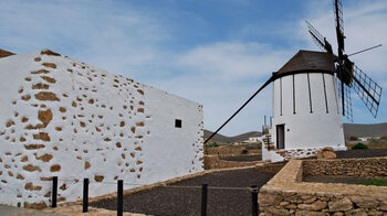 die Windmühle des Centro de Interpretacion de los Molinos in Tiscamanita