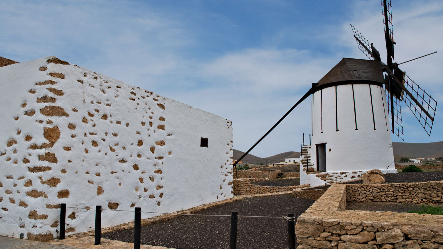 die Windmühle des Centro de Interpretacion de los Molinos in Tiscamanita